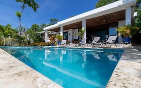 Casa Margarita - Stylish 3-Bdrm Home - Pool, Ocean & Sunset Views
